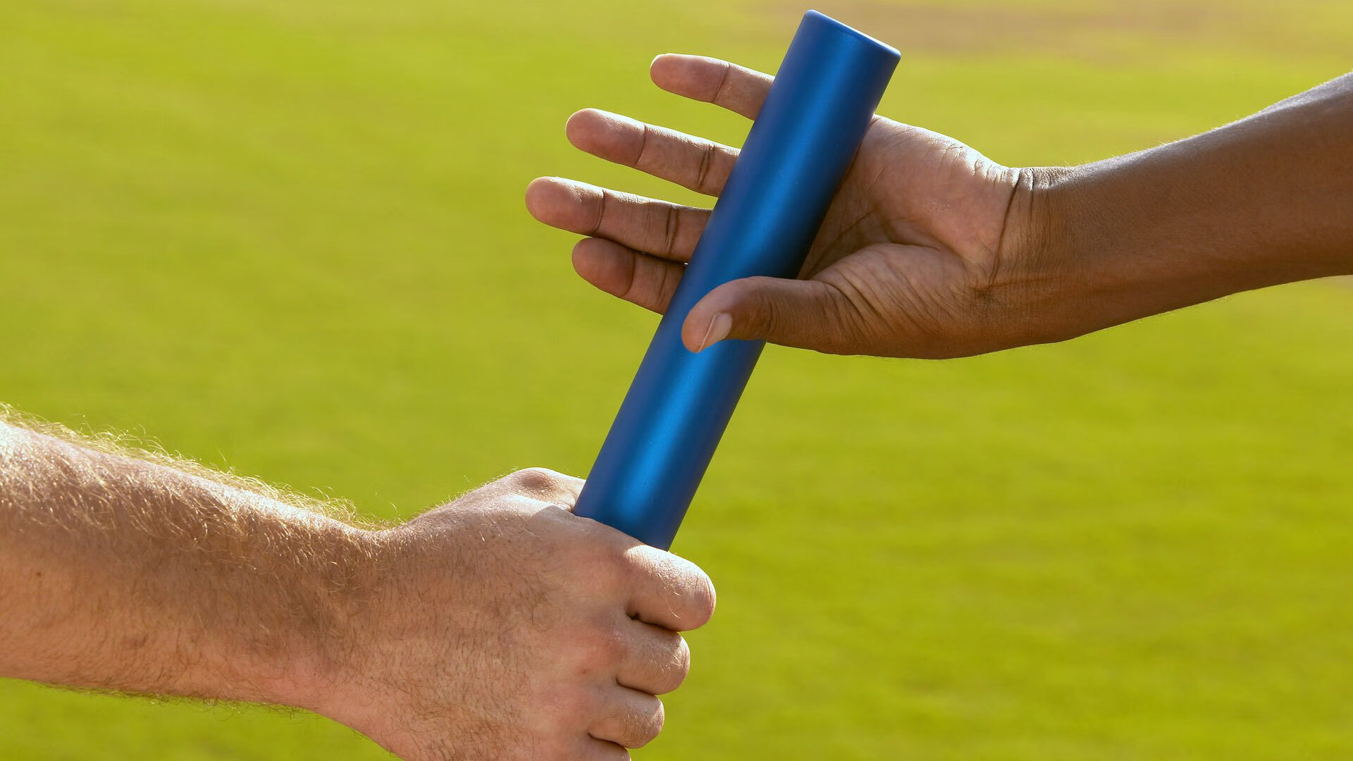 爱游戏-英超冲刺战：悬念逐渐升温！，英超本轮集锦视频